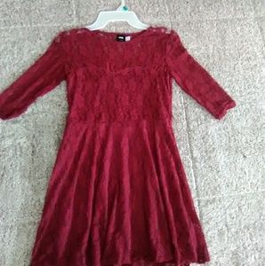 Maroon|Floral Lace Dress